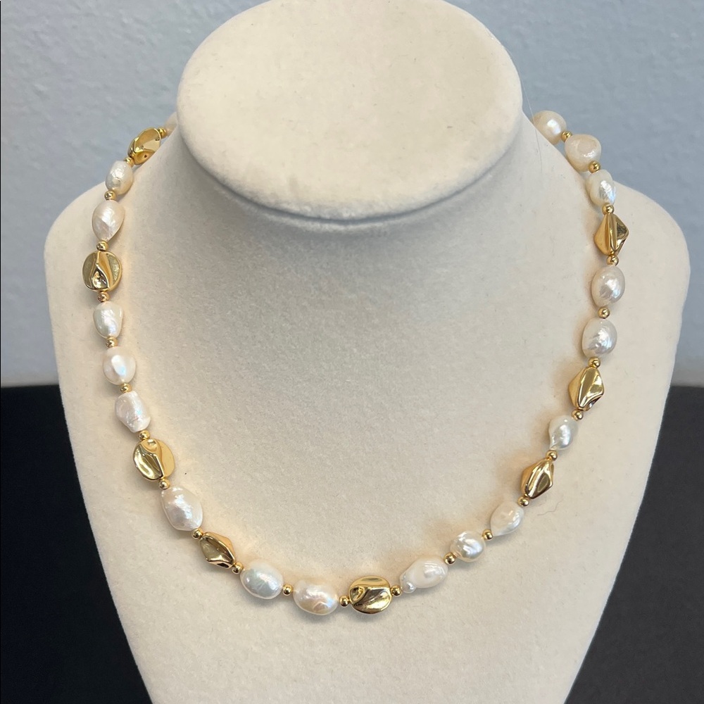 La Meno | Freshwater Pearl Necklace